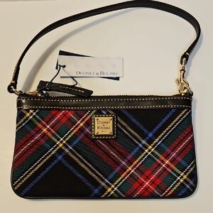 DOONEY & BURKE TARTAN NAVY & GREEN PLAID WRISTLET  NEW WITH TAGS